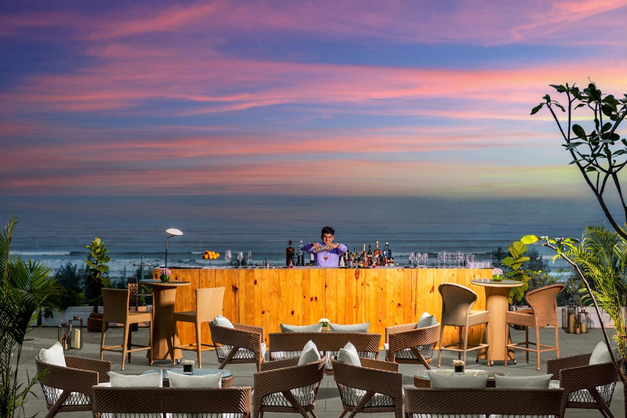 Vivanta Goa, Miramar Panaji Bagian luar foto