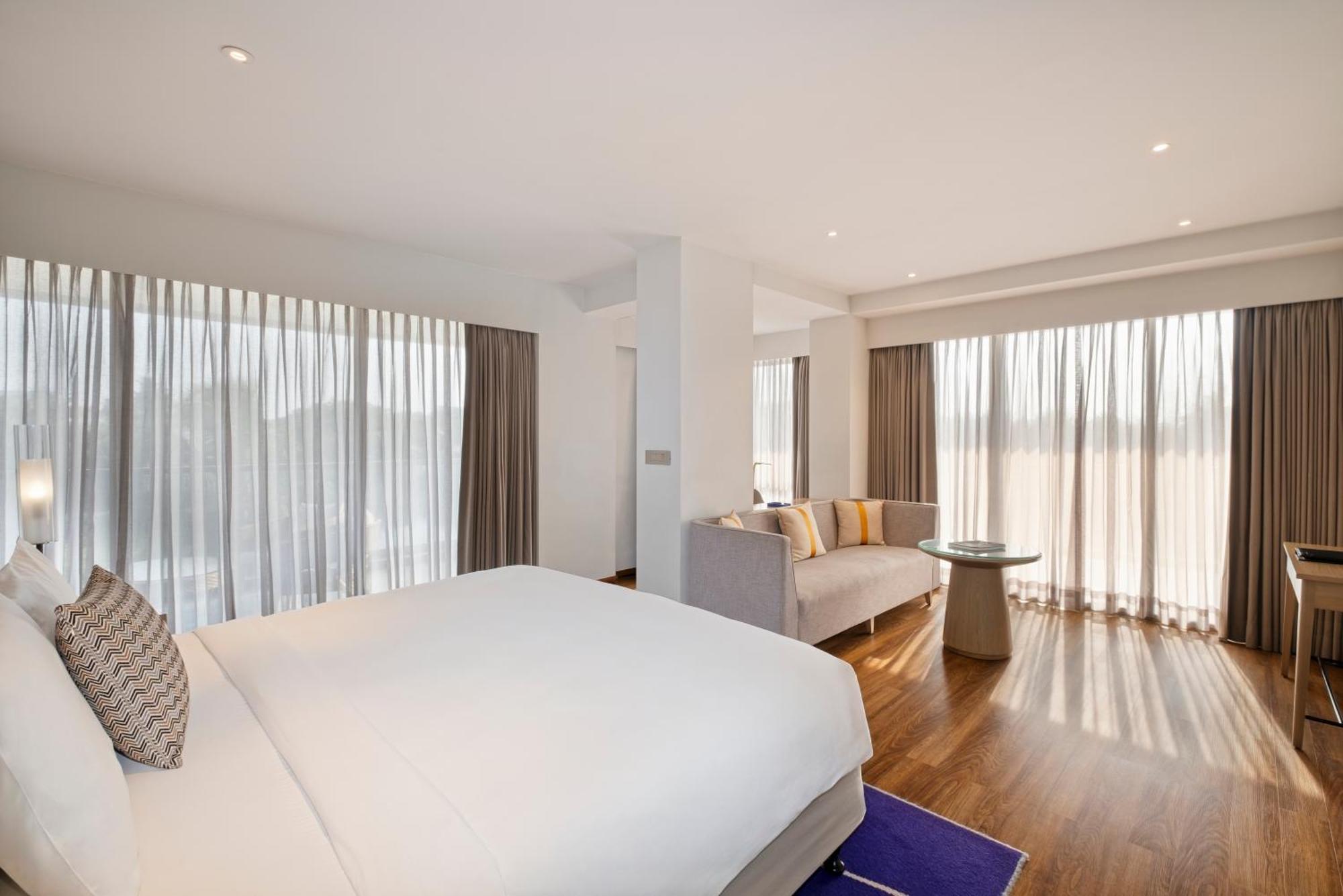 Vivanta Goa, Miramar Panaji Bagian luar foto