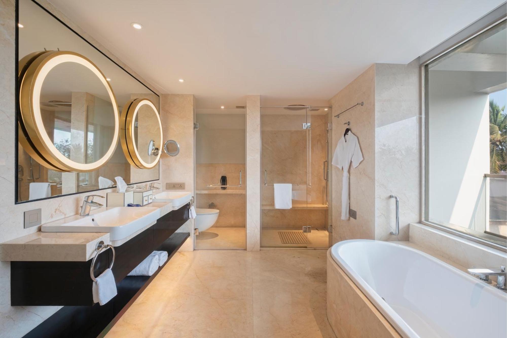 Vivanta Goa, Miramar Panaji Bagian luar foto